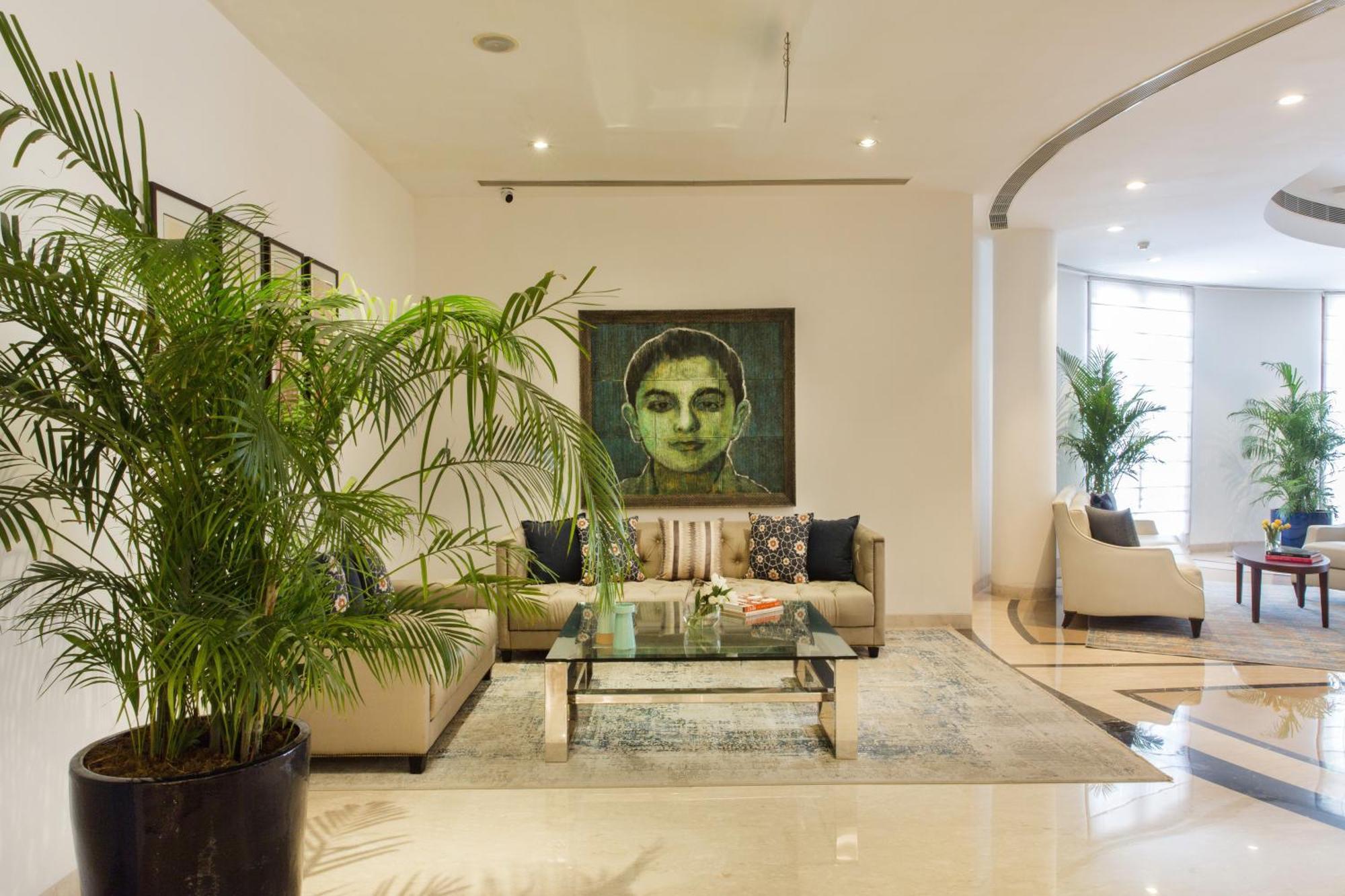 Dlf Club 5 Hotel Gurgaon Exterior photo